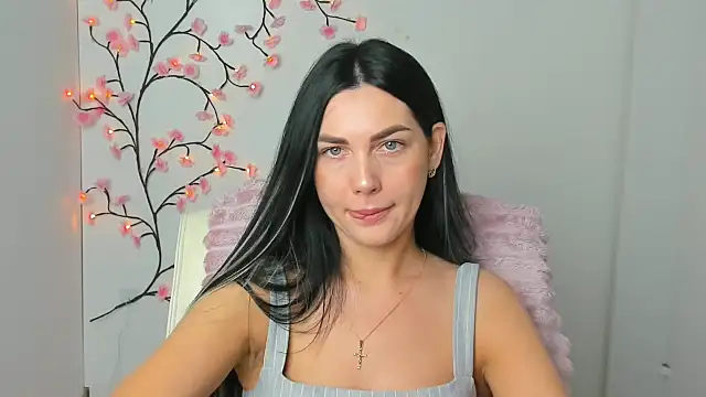 Lune Moon online show from 10, 3, 2026