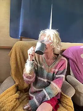 ladyboatlady online show from 24, 4, 2026