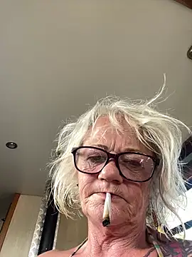 Snapshot of ladyboatlady chatting on 23, 6, 2026 ladyboatlady online show from 23, 6, 2026