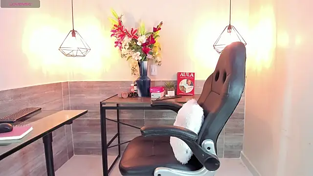 SamantaKane online show from 8, 11, 2025