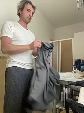 sasatimido online show from 18, 4, 2026