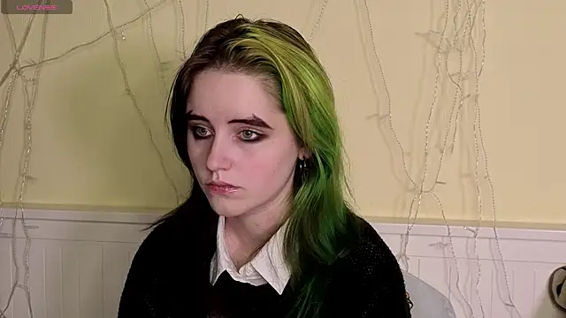 Snapshot of PortiaHedge chatting on 7, 10, 2025 PortiaHedge online show from 7, 10, 2025