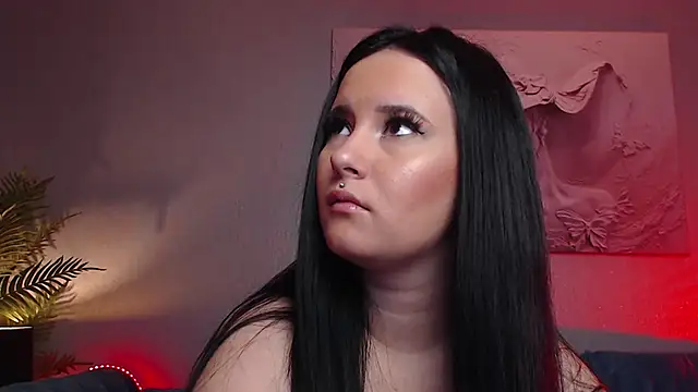 MikaSnake online show from 15, 9, 2025