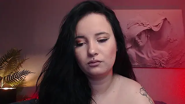 MikaSnake online show from 20, 9, 2025