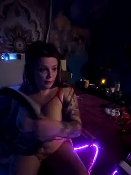 Snapshot of delish_dahlia chatting on 18, 2, 2026 delish dahlia online show from 18, 2, 2026