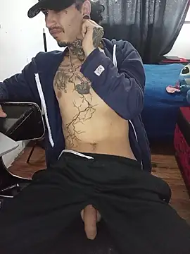 Snapshot of Tattoboy19cm chatting on 11, 6, 2026 Tattoboy19cm online show from 11, 6, 2026