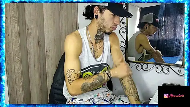 Snapshot of Tattoboy19cm chatting on 19, 6, 2026 Tattoboy19cm online show from 19, 6, 2026