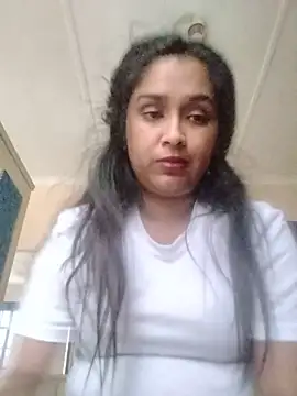 Snapshot of cute_indianxo chatting on 9, 6, 2026 cute indianxo online show from 9, 6, 2026