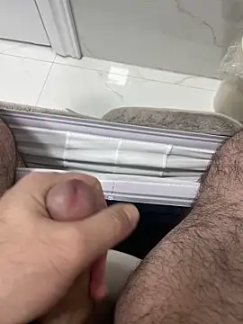 Snapshot of Heros2000 chatting on 5, 3, 2026 Heros2000 online show from 5, 3, 2026