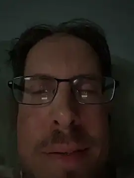 Snapshot of JJG327 chatting on 13, 9, 2025 JJG327 online show from 13, 9, 2025