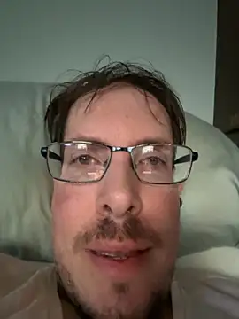 Snapshot of JJG327 chatting on 14, 9, 2025 JJG327 online show from 14, 9, 2025