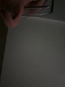 Snapshot of JJG327 chatting on 22, 10, 2025 JJG327 online show from 22, 10, 2025