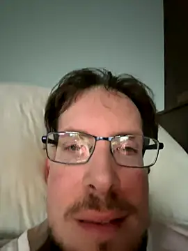 Snapshot of JJG327 chatting on 28, 10, 2025 JJG327 online show from 28, 10, 2025