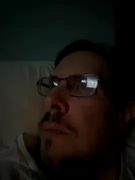 Snapshot of JJG327 chatting on 4, 11, 2025 JJG327 online show from 4, 11, 2025