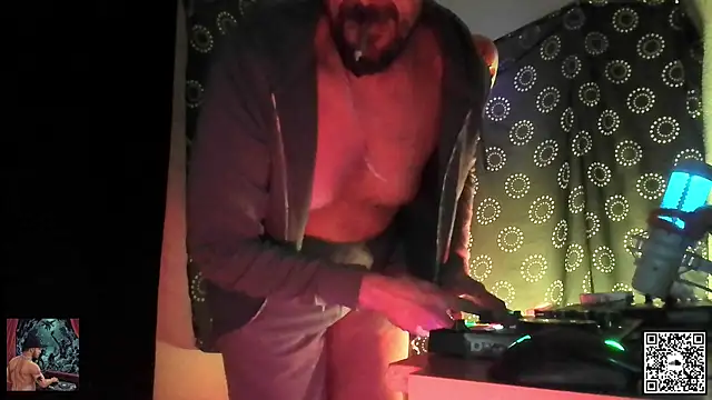 DjDiCKmannOnE online show from 18, 10, 2025