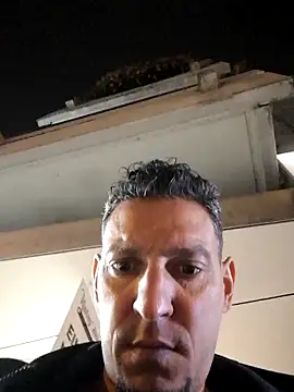 Snapshot of ARTANIS20 chatting on 10, 9, 2025 ARTANIS20 online show from 10, 9, 2025