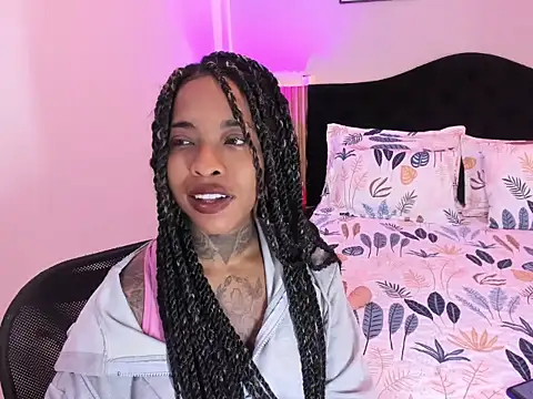 Pauline Fox online show from 21, 4, 2026