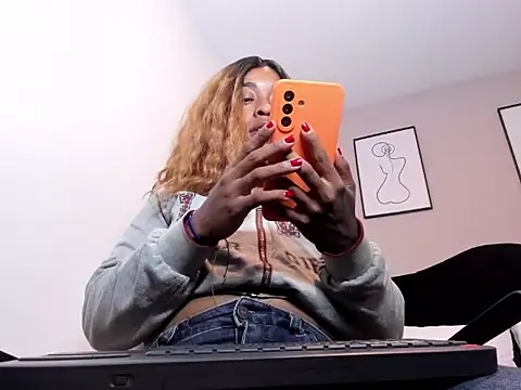 Pauline Fox online show from 9, 6, 2026