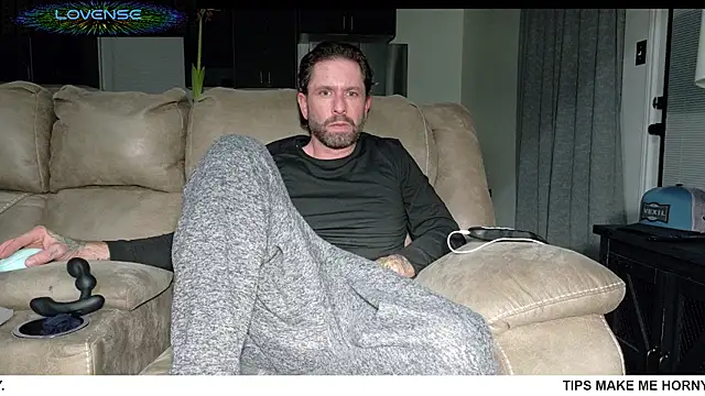 Snapshot of danoo84 chatting on 14, 12, 2025 danoo84 online show from 14, 12, 2025