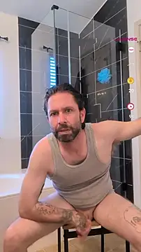 Snapshot of danoo84 chatting on 21, 12, 2025 danoo84 online show from 21, 12, 2025