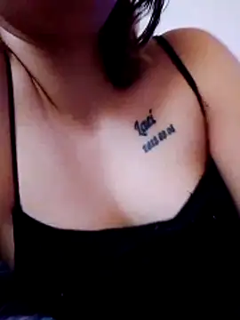 Themaskedgirl21 online show from 25, 2, 2026