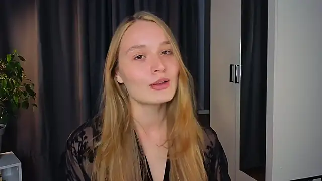 Snapshot of lisa_schiele chatting on 17, 9, 2025 lisa schiele online show from 17, 9, 2025