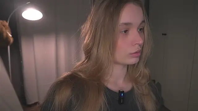 lisa schiele online show from 6, 4, 2026