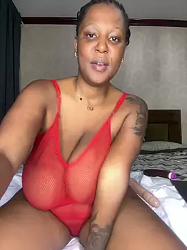 Snapshot of sexyBoobies98 chatting on 18, 10, 2025 sexyBoobies98 online show from 18, 10, 2025