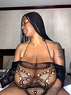 Snapshot of sexyBoobies98 chatting on 20, 10, 2025 sexyBoobies98 online show from 20, 10, 2025