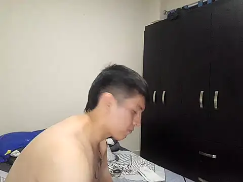 Snapshot of Andbry chatting on 21, 10, 2025 Andbry online show from 21, 10, 2025