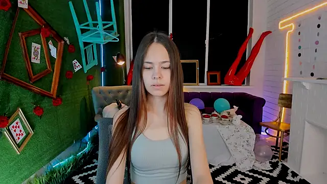 UliaNeer online show from 9, 9, 2025