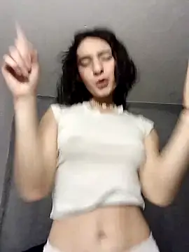 Snapshot of LuaBusch chatting on 3, 12, 2025 LuaBusch online show from 3, 12, 2025