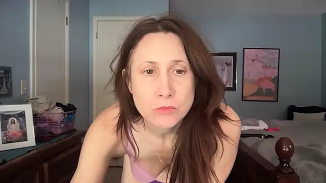 Snapshot of MommyGoddessL chatting on 22, 9, 2025 MommyGoddessL online show from 22, 9, 2025