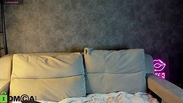 Snapshot of Casey_Sweeet chatting on 17, 10, 2025 Casey Sweeet online show from 17, 10, 2025