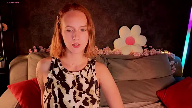 Snapshot of Casey_Sweeet chatting on 8, 7, 2026 Casey Sweeet online show from 8, 7, 2026