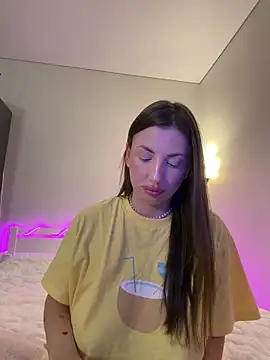 TiffaNoel online show from 16, 10, 2025