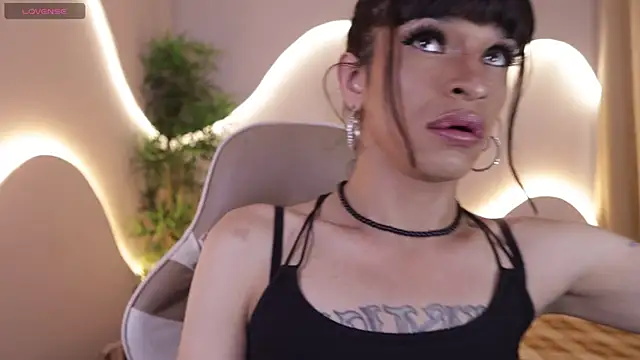 Snapshot of Alanakimura_ chatting on 20, 12, 2025 Alanakimura online show from 20, 12, 2025