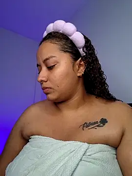 Snapshot of Nicoll_31 chatting on 5, 12, 2025 Nicoll 31 online show from 5, 12, 2025