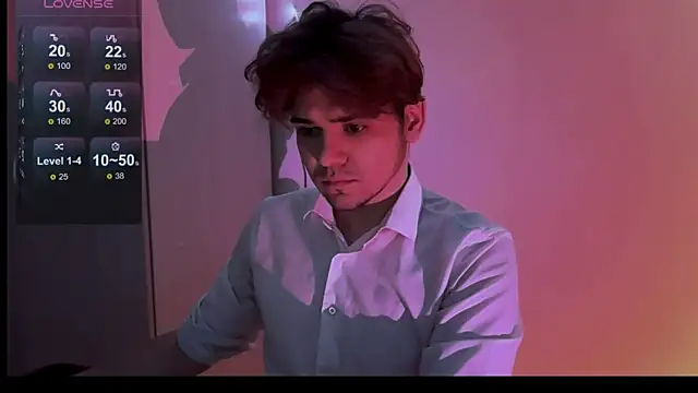 Snapshot of 1RobertTT chatting on 12, 9, 2025 1RobertTT online show from 12, 9, 2025