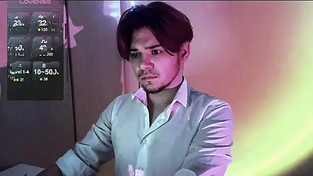 Snapshot of 1RobertTT chatting on 4, 12, 2025 1RobertTT online show from 4, 12, 2025