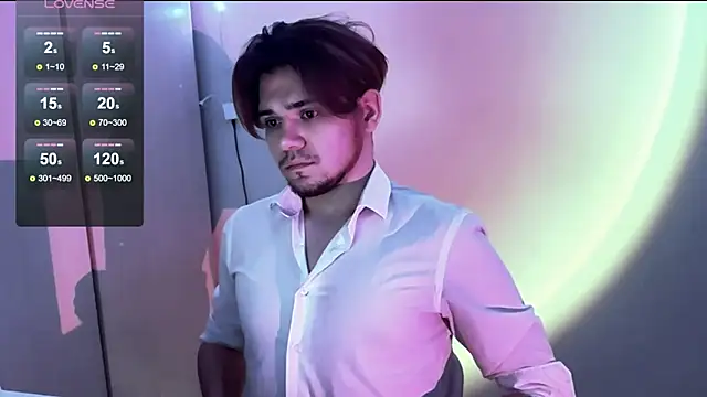 Snapshot of 1RobertTT chatting on 5, 12, 2025 1RobertTT online show from 5, 12, 2025