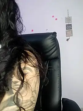 Valenn fernandez online show from 28, 6, 2026