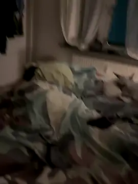 Snapshot of EUxCouple chatting on 12, 11, 2025 EUxCouple online show from 12, 11, 2025