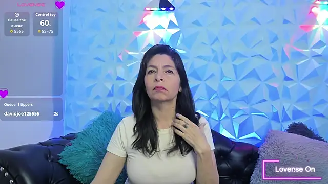 SabinaDeluxe cg online show from 15, 11, 2025