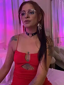 TayllorSweet  online show from 28, 4, 2026