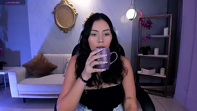 AmbarJames  online show from 15, 9, 2025