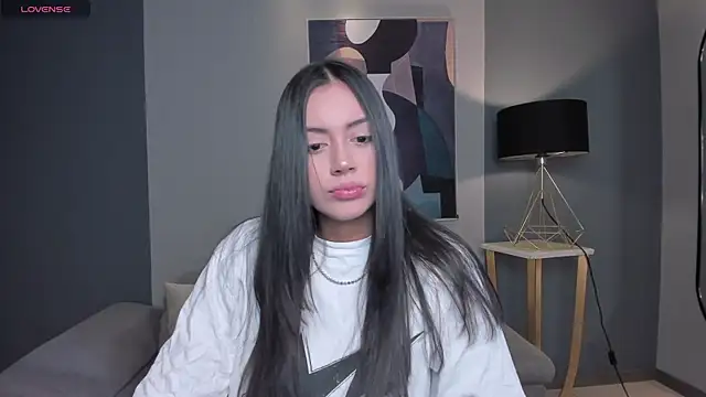 AmbarJames  online show from 29, 3, 2026