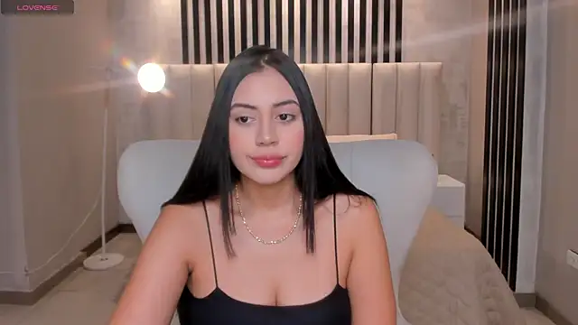 AmbarJames  online show from 22, 4, 2026