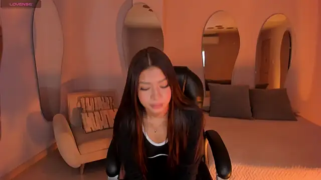 SophieHouston  online show from 3, 7, 2026