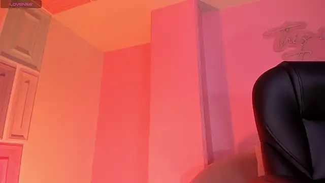 SophieHouston  online show from 8, 7, 2026